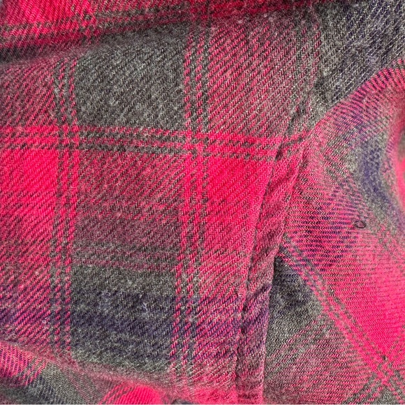 American Eagle Outfitters Bright Pink and Gray Plaid Flannel Shirt Medium - Picture 9 of 9